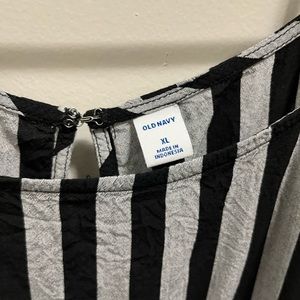 Old Navy XL High Neck Top